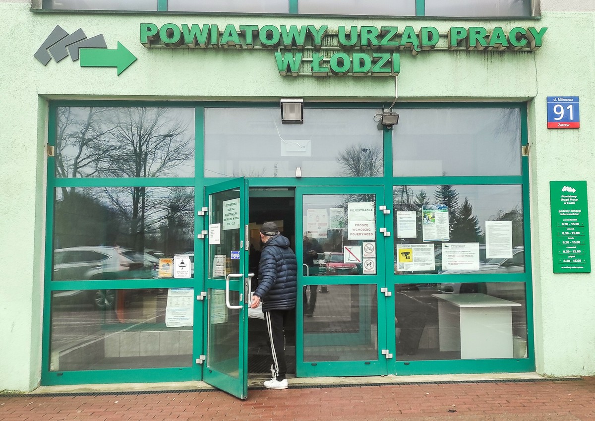 Są nowe dane o bezrobotnych w Polsce. Tyle osób nie pracuje, a może