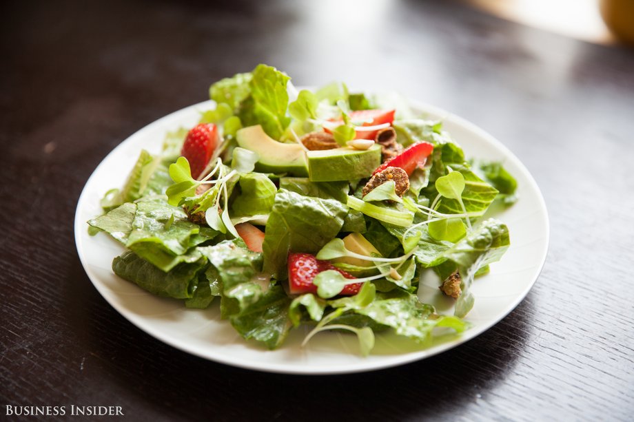 Lysek works with seasonal ingredients in the same way that restaurants do, and the menus she lists on the website change accordingly. For our second course, we were served a salad with avocados, strawberries, spiced almonds, and chia.