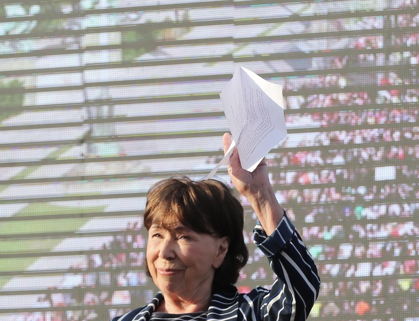 Glumica Seksa Sablić je bila prva govornica danas na protestu