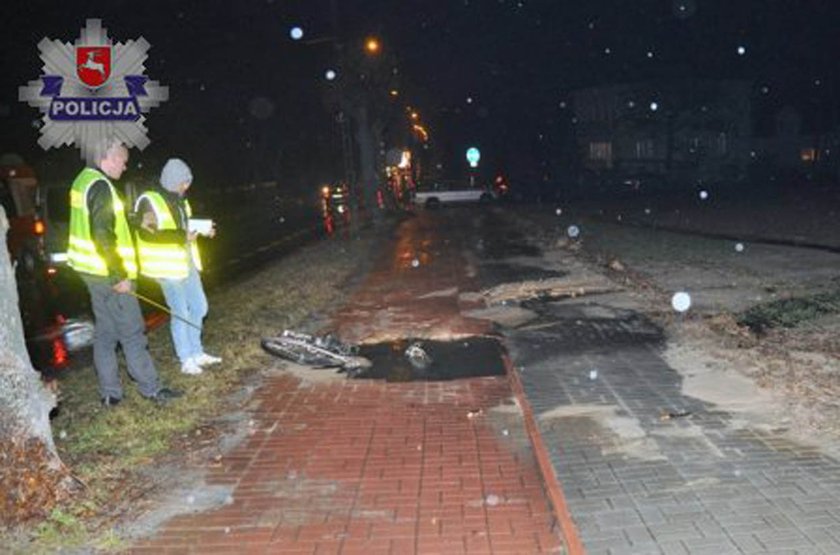 36-letni rowerzysta niemal stracił życie, kiedy próbował przejechać przez kałużę.