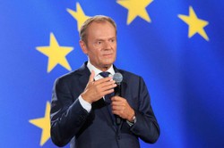 Tusk: Przywódcy krajów UE przejęci dylematem, jak zatrzymać Polskę