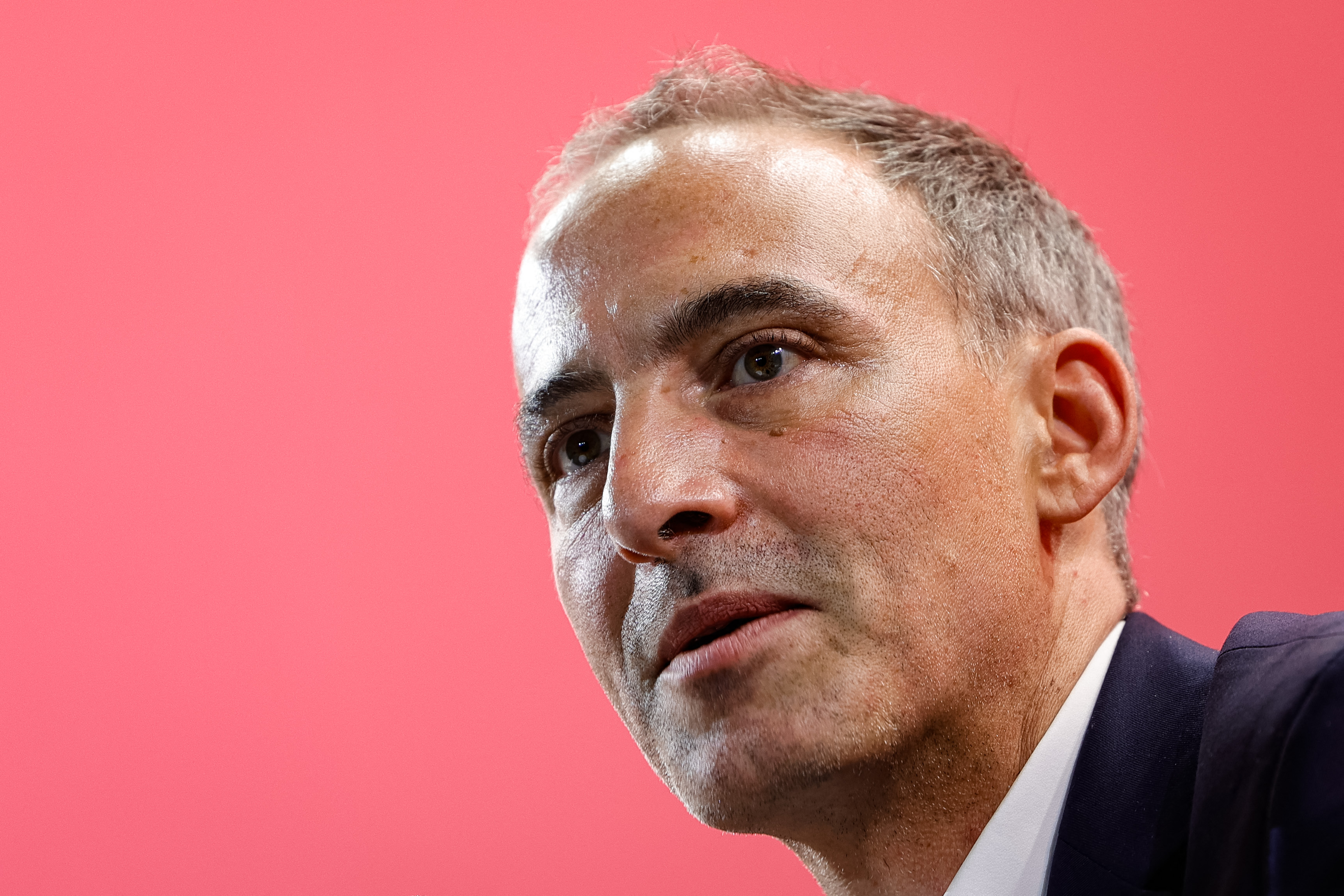 « Personne ne me débranchera » : Glucksmann répond aux critiques