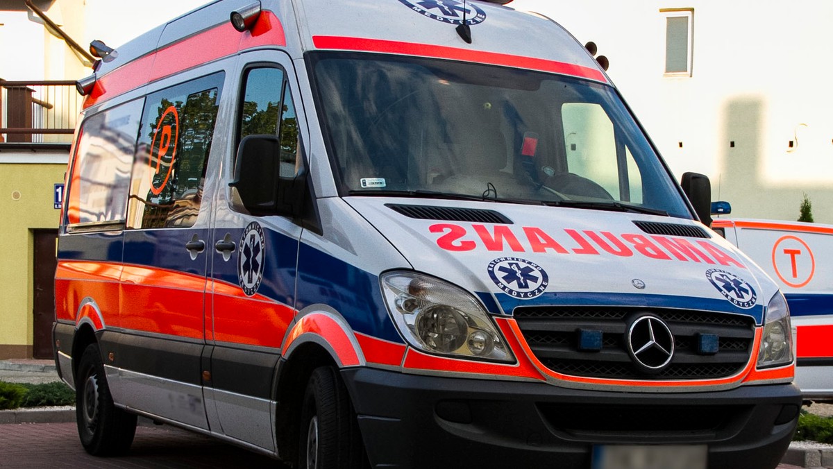 Krakowskie Pogotowie Ratunkowe podjęło decyzję o zakupie detektorów tlenku węgla do wszystkich karetek. Czujniki trafią do ambulansów w ciągu najbliższych tygodni. Ostatnio, podczas interwencji, czadem zatruło się trzech krakowskich ratowników medycznych.