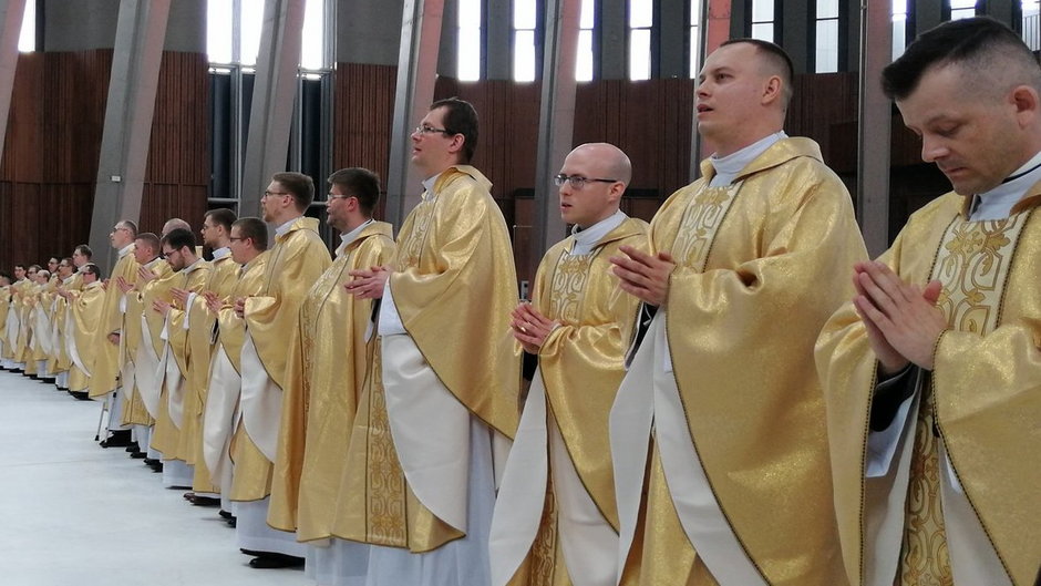26 nowych księży w archidiecezji warszawskiej. To najliczniejszy rocznik od 30 lat!