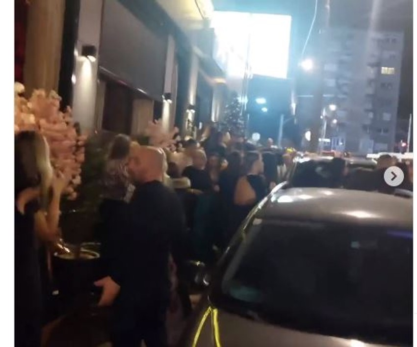 Gužva ispred restorana na Banovom brdu, aktiviran suzavac