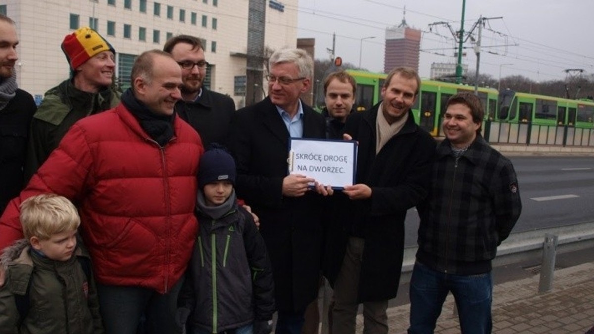 Stowarzyszenie Inwestycje dla Poznania to kolejna organizacja, która udzieliła poparcia Jackowi Jaśkowiakowi przed II turą wyborów prezydenckich. Kandydat zaś odwdzięczył się deklaracją o stworzeniu przejścia naziemnego przy dworcu Poznań Główny.