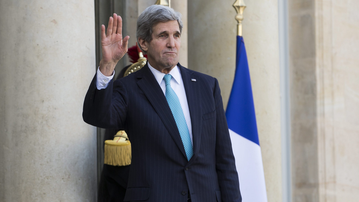 Sekretarz stanu USA John Kerry wezwał szefa MSZ Rosji Siergieja Ławrowa do bezpośrednich rozmów ze stroną ukraińską. Do spotkania szefów MSZ Rosji i Ukrainy w Paryżu jednak nie doszło, z powodu odmowy Ławrowa - podała ukraińska ambasada.