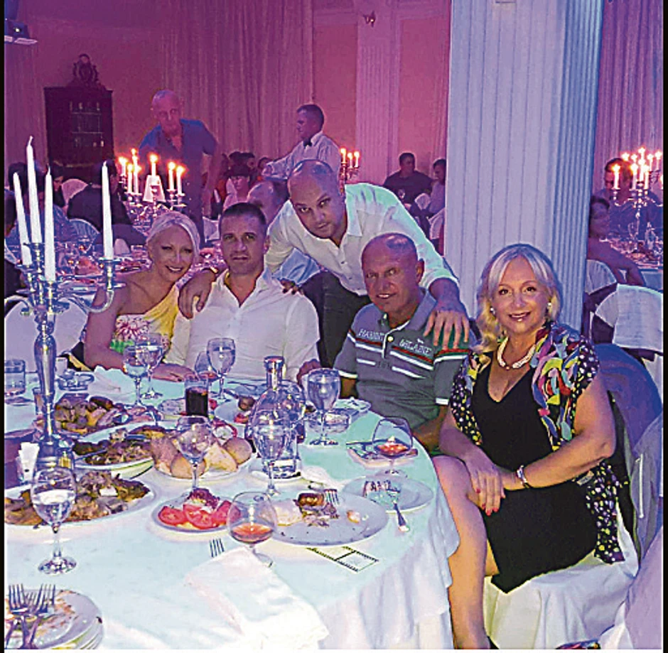 Šaban Šaulić sa porodicom