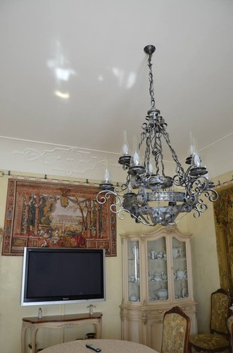 Julia Tymoszenko zaprasza do swojej posiadłości (źródło: facebook.com/bezparkaniv)