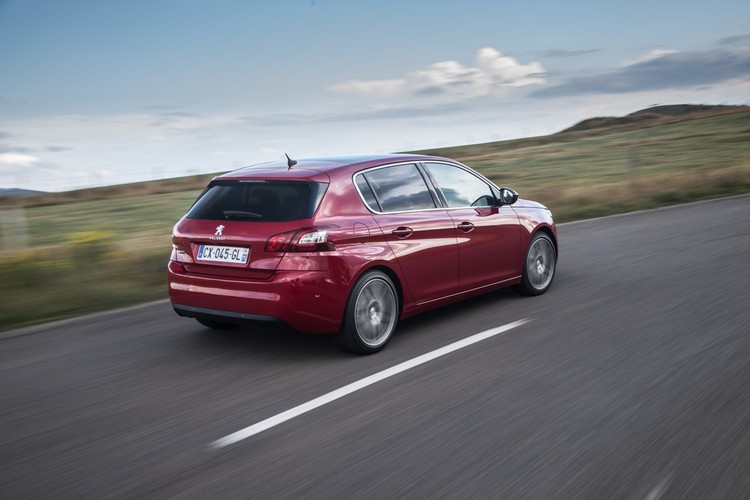 Peugeot 308 - Car of the Year 2014