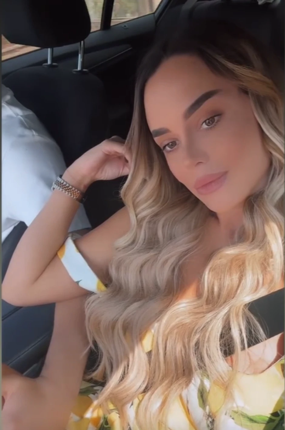 Tijana Em se ofarbala u plavo