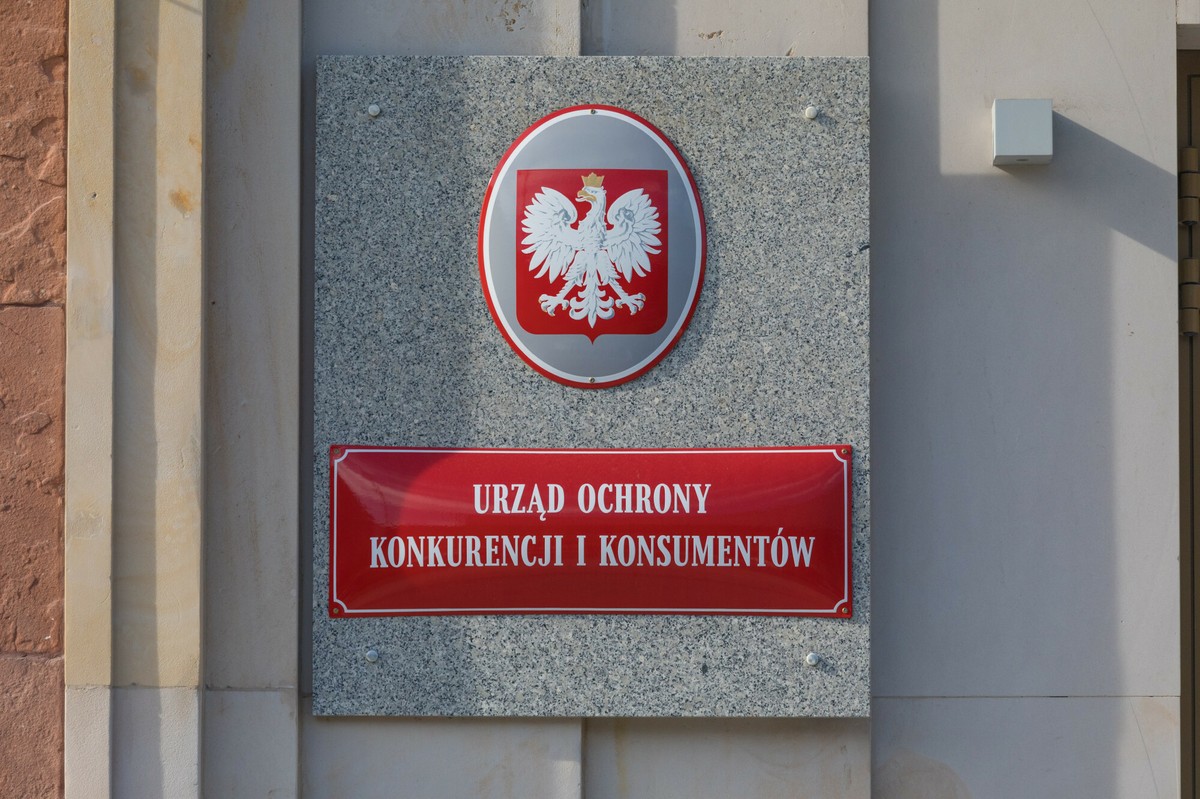 UOKiK bierze pod lupę Netflix. Platformie grożą wysokie kary finansowe
