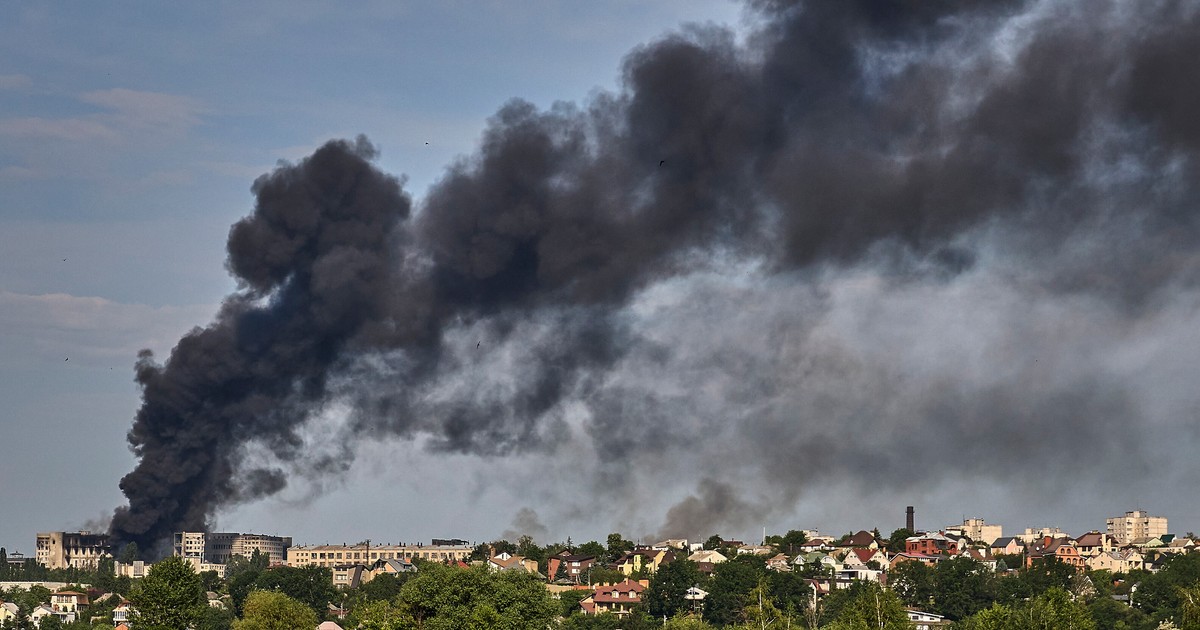 Ataki na Charków nie ustają. "Rosja czuje się bezkarna"