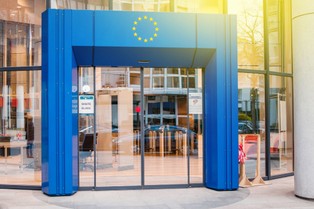 Trwają rozmowy w Brukseli o odblokowaniu Polsce środków z KPO