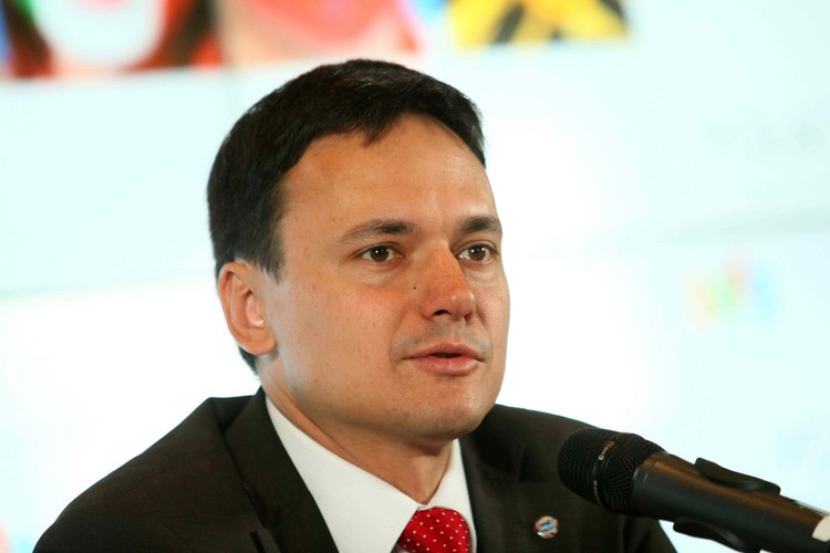 <b>Ministerstwo Administracji - w sumie 551 300 zł</b><br>Każdy nagrodzony dostał średnio 1706,8 zł.