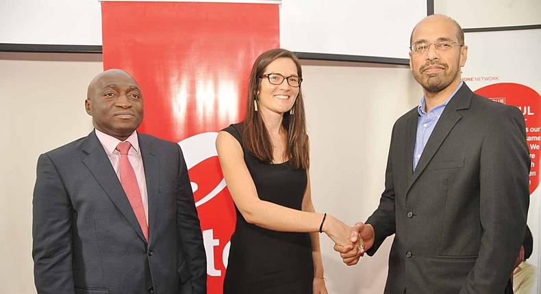 (L-R) Gbemiga Owolabi, HR
Director, Airtel Nigeria, HNI Program Manager Harriet Blest and and Vice President, Digital, Data & VAS, Airtel Nigeria, Nitin Anand 