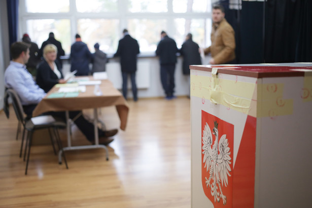 Tak Polacy głosowali w regionach. Oto nazwiska wygranych i przegranych