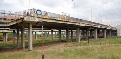 Wiadukt na Dąbrowskiego w Łodzi nareszcie do remontu. Długo na to czekaliśmy