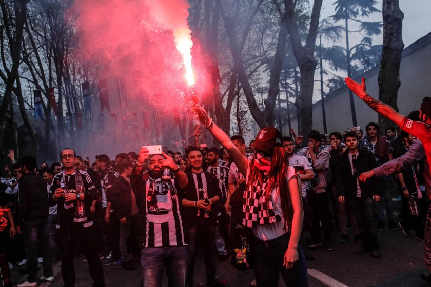 Besiktas ma nowy stadion. Doszło do zamieszek przed pierwszym meczem