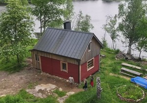 Kuća na napuštenom ostrvu