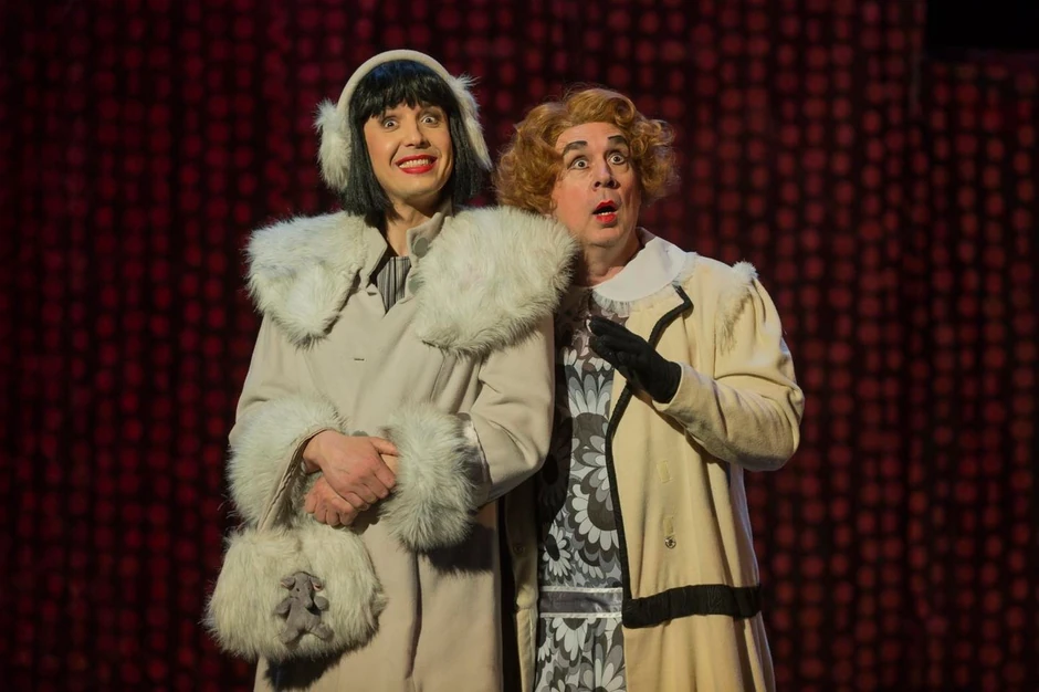 Žarko Stepanov po prvi put u ulozi Džoa umesto Radeta Marjanovića, zajedno sa Svetislavom  Goncićem u ulozi Džerija