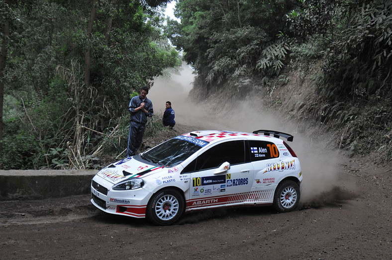 IRC – SATA Rally Acores: Kris Meeke i Peugeot 207 S2000 (fotogaleria)