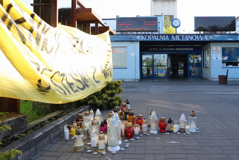 "Akcji zawałowych podobnych do tej było w ostatnich latach kilka, m.in. w Wesołej i Śląsku (ta ostatnia z 2015 r. była najdłuższa w historii, trwała ponad dwa miesiące)".