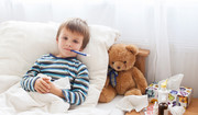 Leki przeciwgorączkowe dla dzieci - jak wybrać? Najskuteczniejsze leki na gorączkę dla malucha