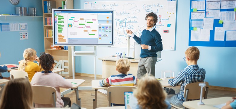 Nowe rozporządzenie weszło w życie. W systemie będzie więcej danych o nauczycielach
