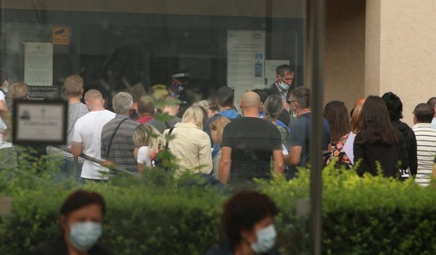 Gužve - Izdavanje-dokumenata-Banjaluka