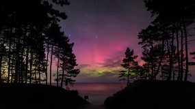 Potężna burza słoneczna uderza w Ziemię. Zorza polarna może być widoczna w całej Polsce