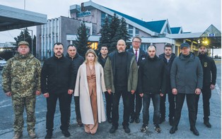 Ukraiński rząd na przejściu granicznym. W Polsce awantura wywołała irytację, w Ukrainie – szyderstwa