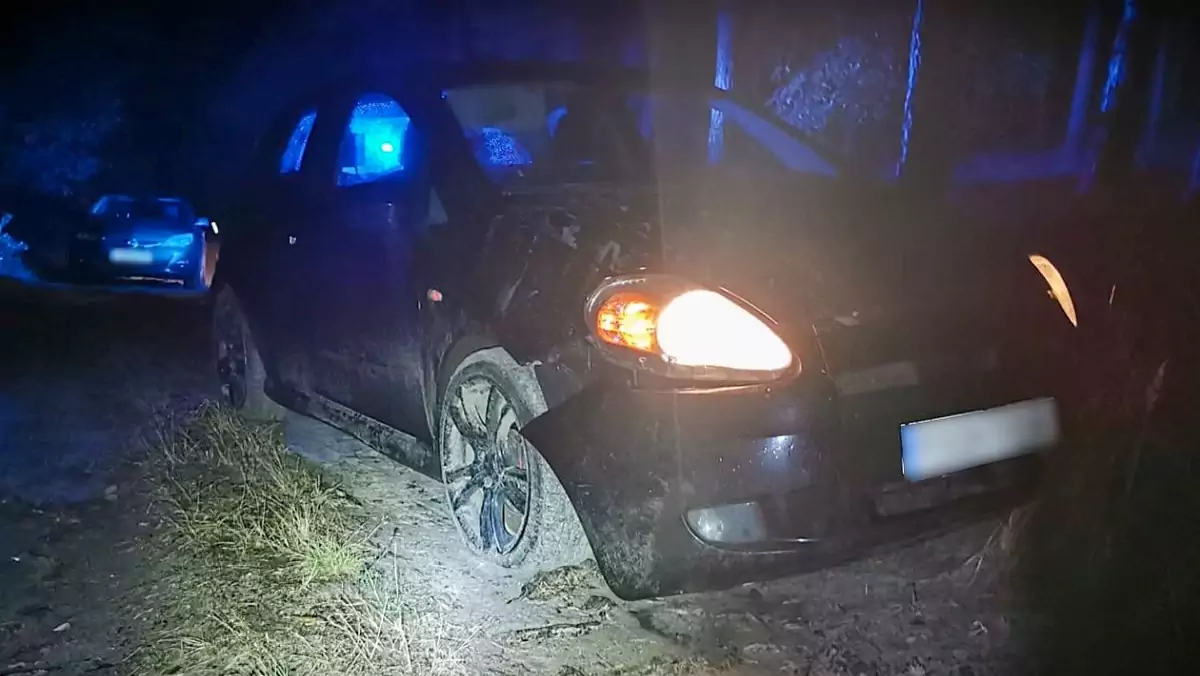 Uciekał policjantom, bo kierował autem wbrew zakazowi