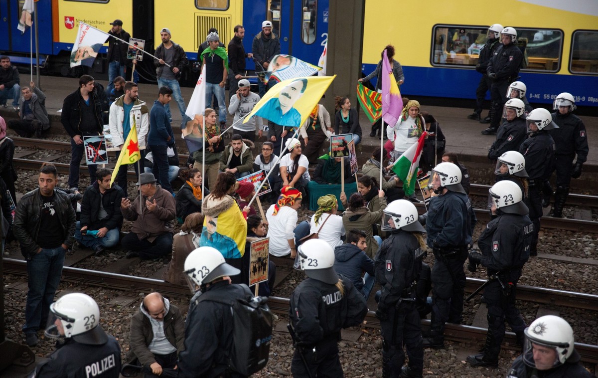 Demonstracja Kurdów w Hamburgu