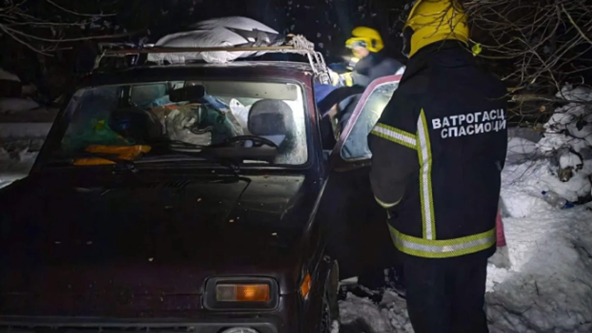 Spašavanje zavejane porodice u Kladovu