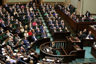 Sejm uchwalił nowelizację dot. zasad inwigilacji przez służby