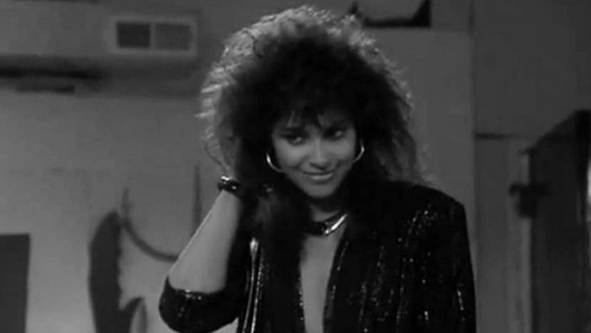 Piosenkarka Denise Matthews, znana jako Vanity, zmarła po długiej walce z chorobą nerek. Miała 57 lat.