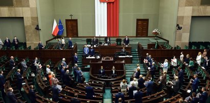 Ogromny spadek poparcia dla PiS. Najnowszy sondaż