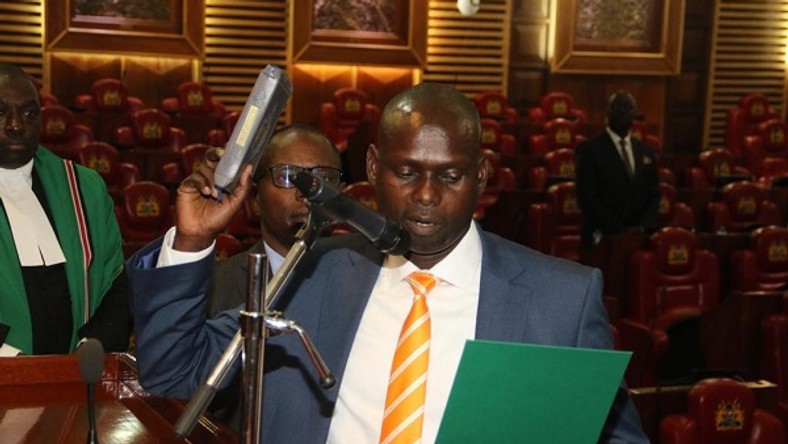 Kamukunji MP Yusuf Hassan gets emotional as Kibra MP-elect Imran Okoth takes oath