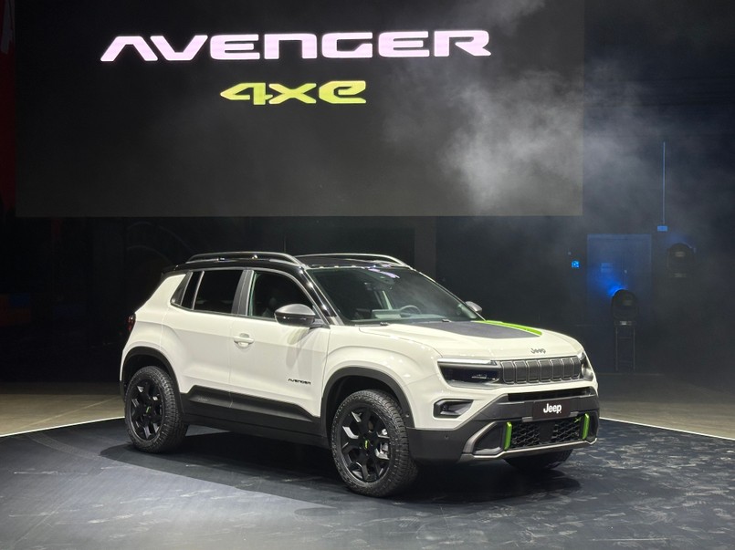 Nowy Jeep Avenger 4xe