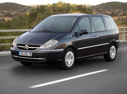 Nadjeżdża radarowy citroen…