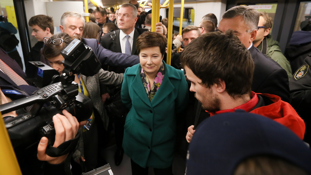 Prezydent Warszawy Hanna Gronkiewicz-Waltz zaapelowała do warszawiaków, aby nie brali udziału w referendum w sprawie jej odwołania. Wezwała mieszkańców stolicy, aby - jeśli w ich opinii w mieście nie dzieje się nic nadzwyczajnego - poczekali do przyszłorocznych wyborów z wyrażeniem swej opinii.