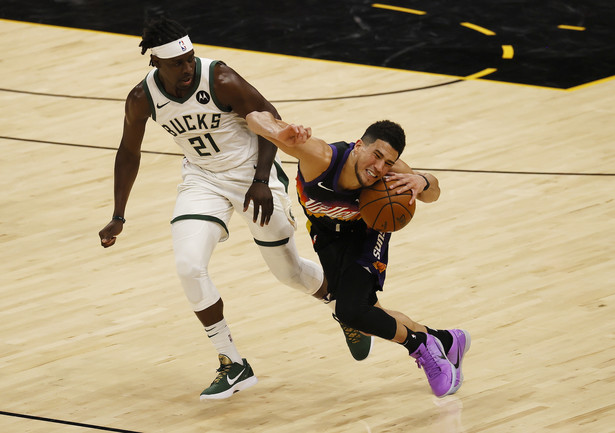 Devin Booker i Jrue Holiday