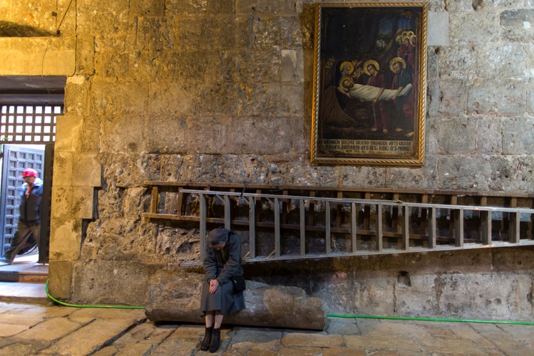 Zakonnica w Bazylice Bożego Grobu w Jerozolimie