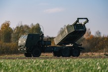 Ukraińcy zdążyli wystrzelić, ale nie uciekli. Drony dopadły HIMARS-a