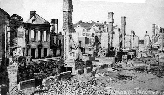 Miasto Tampere zniszczone podczas działań wojennych, rok 1918 (domena publiczna)