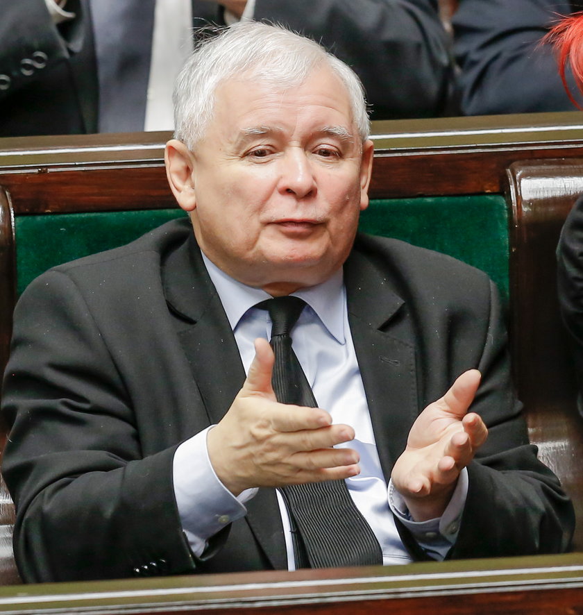 Zobacz, co Kaczyński ma w portfelu