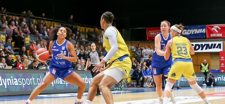 Ochroniarz pobił koszykarkę Arki Gdynia, bo myślał, że do damskiej toalety wszedł mężczyzna