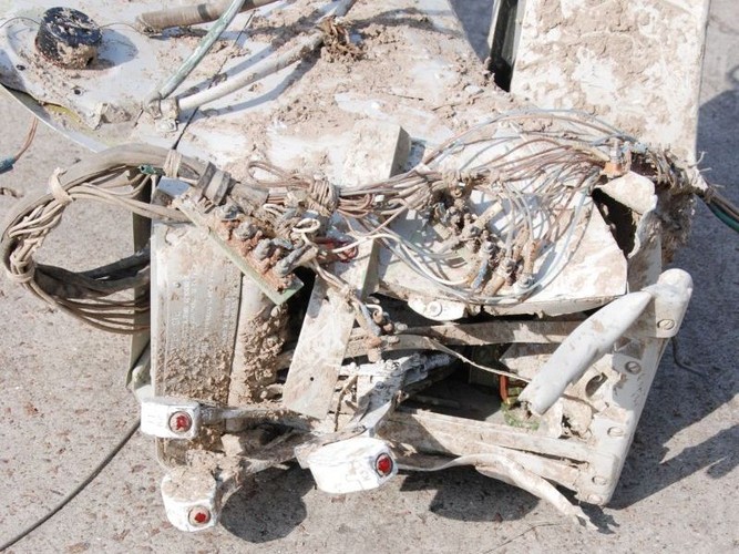 Dżwignie sterowania silnikami