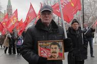 Moskwa, 2.02.2023 r. Przemarsz zwolenników Stalina w dniu 80. rocznicy bitwy pod Stalingradem.  